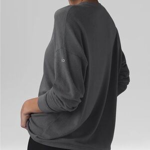 ALO Yoga Soho Pullover